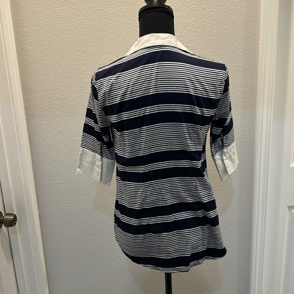 Top - Picture 3 of 4